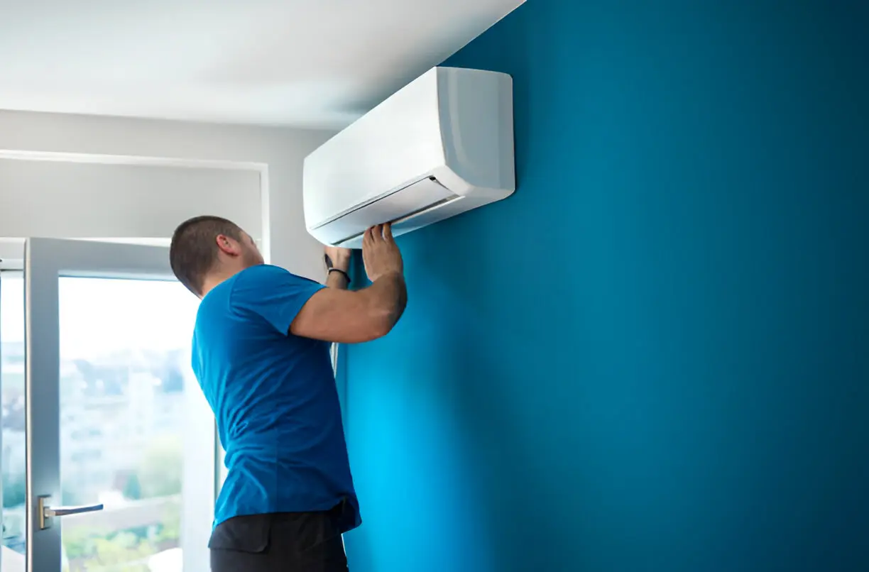 Home 10 Emergency air conditioner repair technician responding to a service call in Orlando, FL